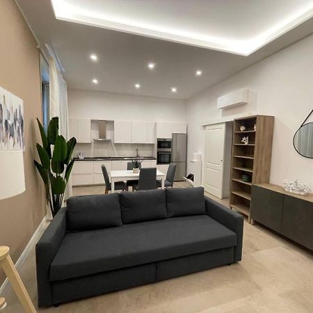 Stazione Apartment Palermo Buitenkant foto