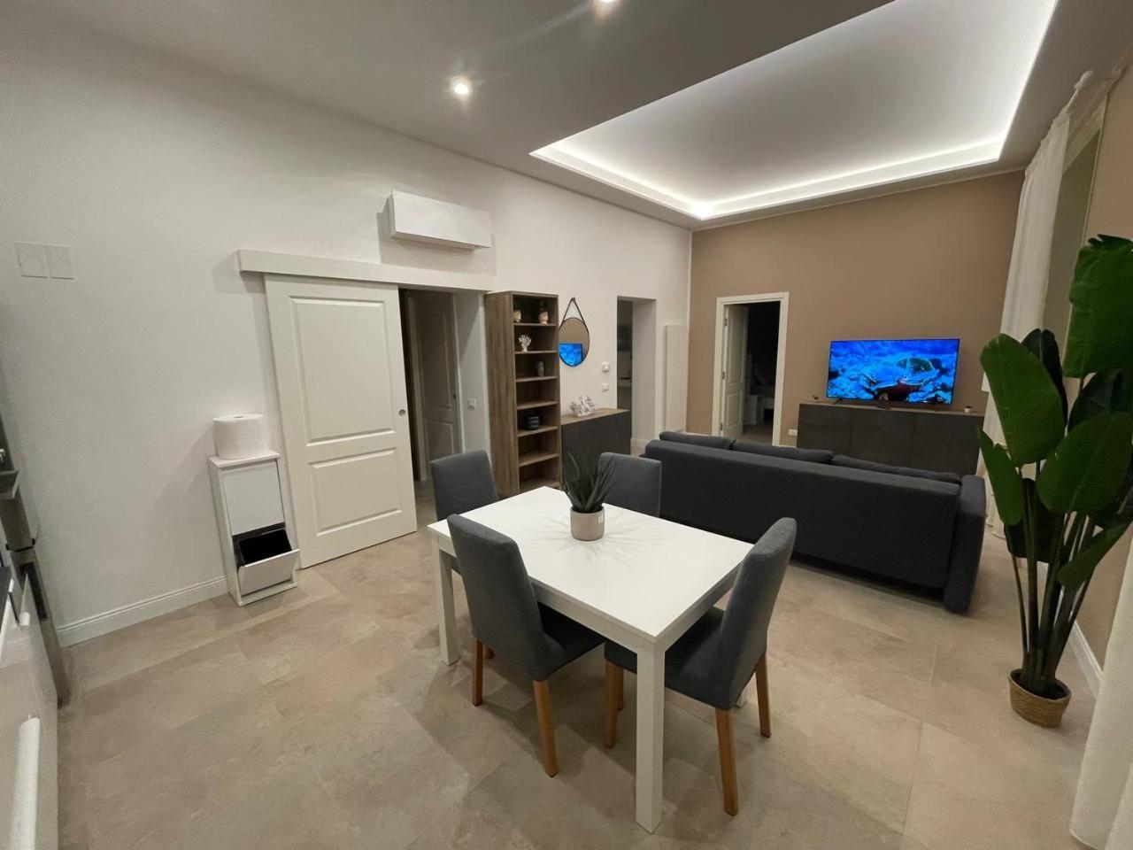 Stazione Apartment Palermo Buitenkant foto