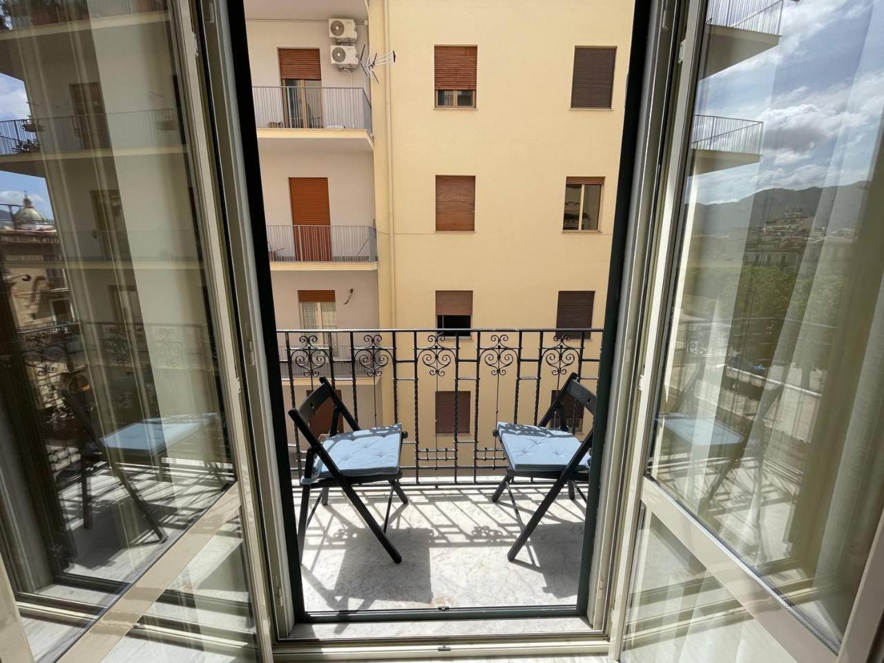 Stazione Apartment Palermo Buitenkant foto